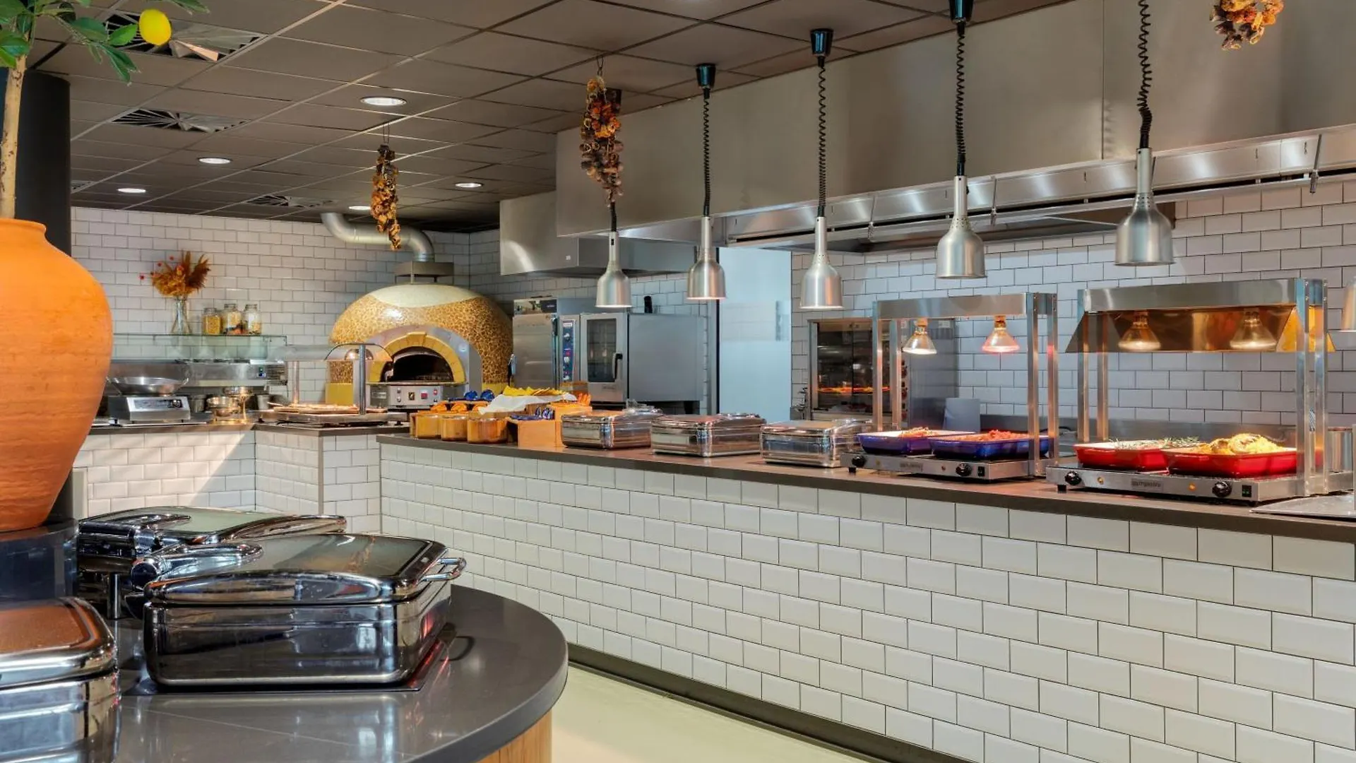 Corendon Amsterdam Schiphol Airport, A Tribute Portfolio Hotel Badhoevedorp