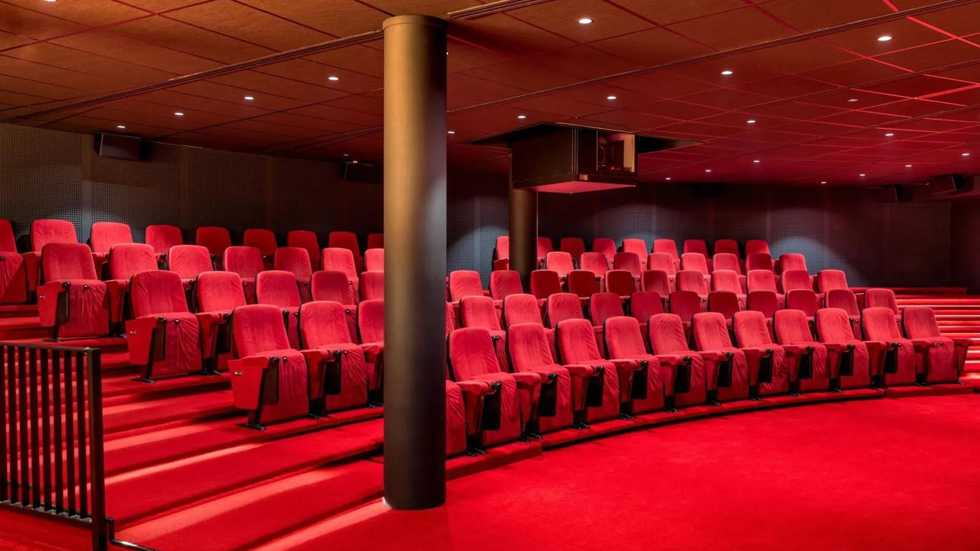 Corendon Amsterdam Schiphol Airport, A Tribute Portfolio Hotel Badhoevedorp